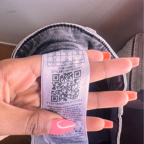 Faded Black Denim Jeans - Picture 4 of 5